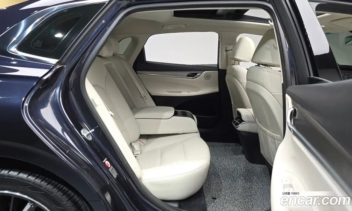 Hyundai Grandeur 2021 2.5 автомат (гидро), фото 17