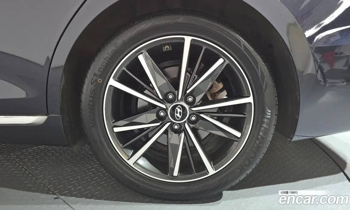 Hyundai Grandeur 2021 2.5 автомат (гидро), фото 6