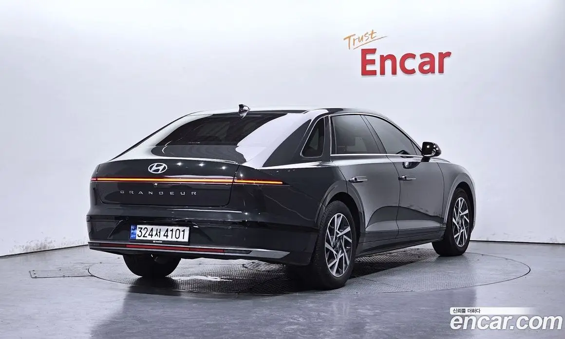 Hyundai Grandeur 2023 1.6 автомат (гидро), фото 2 Hyundai Grandeur 2023 1.6 автомат (гидро), фото 2