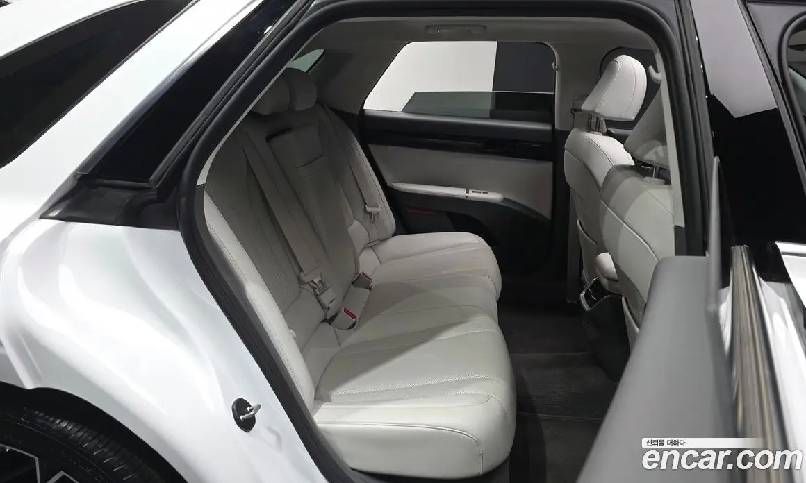 Hyundai Grandeur 2023 3.5 автомат (гидро), фото 11