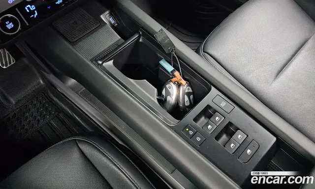Hyundai Ioniq 6 2023 0.1 автомат (гидро), миниатюра 12