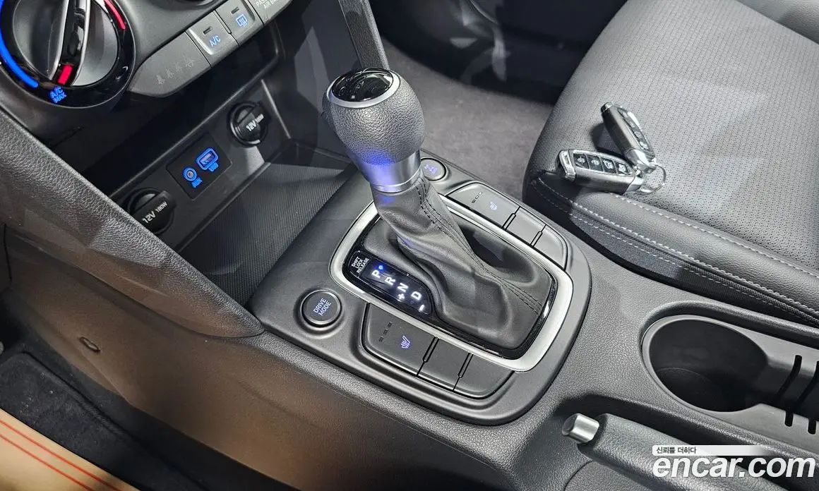 Hyundai Kona 2017 1.6 автомат (гидро), фото 11
