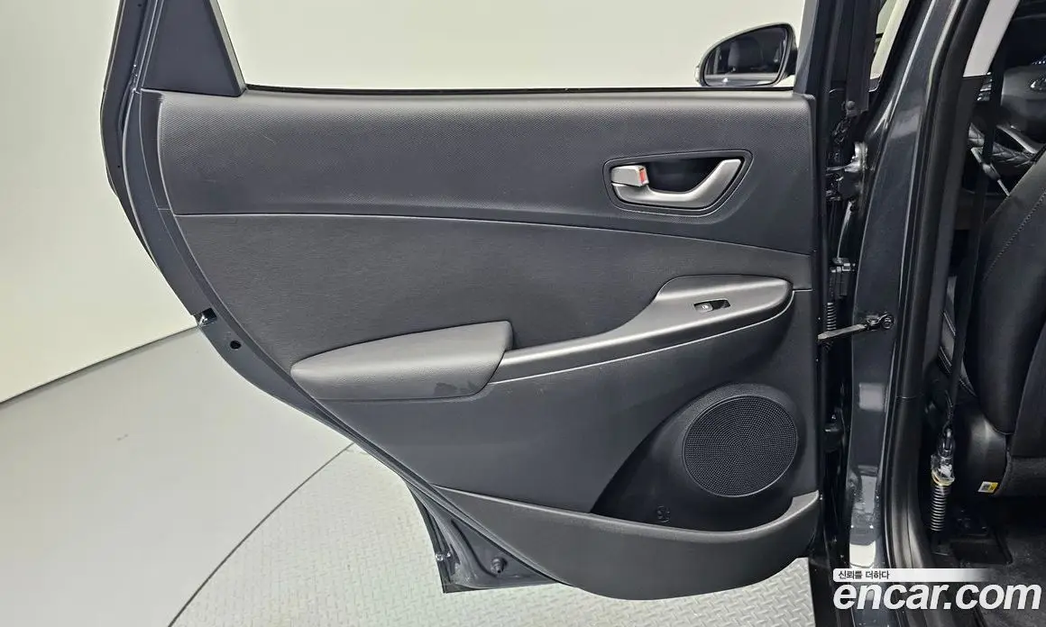 Hyundai Kona 2017 1.6 автомат (гидро), фото 14