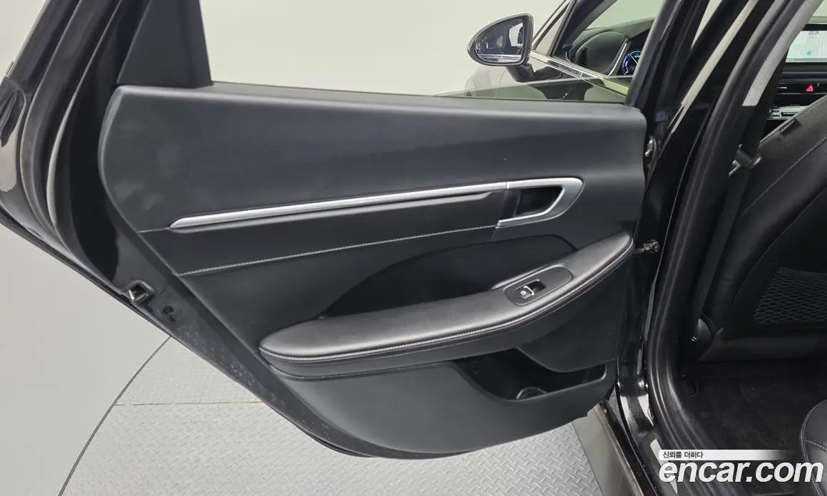 Hyundai Sonata 2022 2.0 автомат (гидро), фото 15