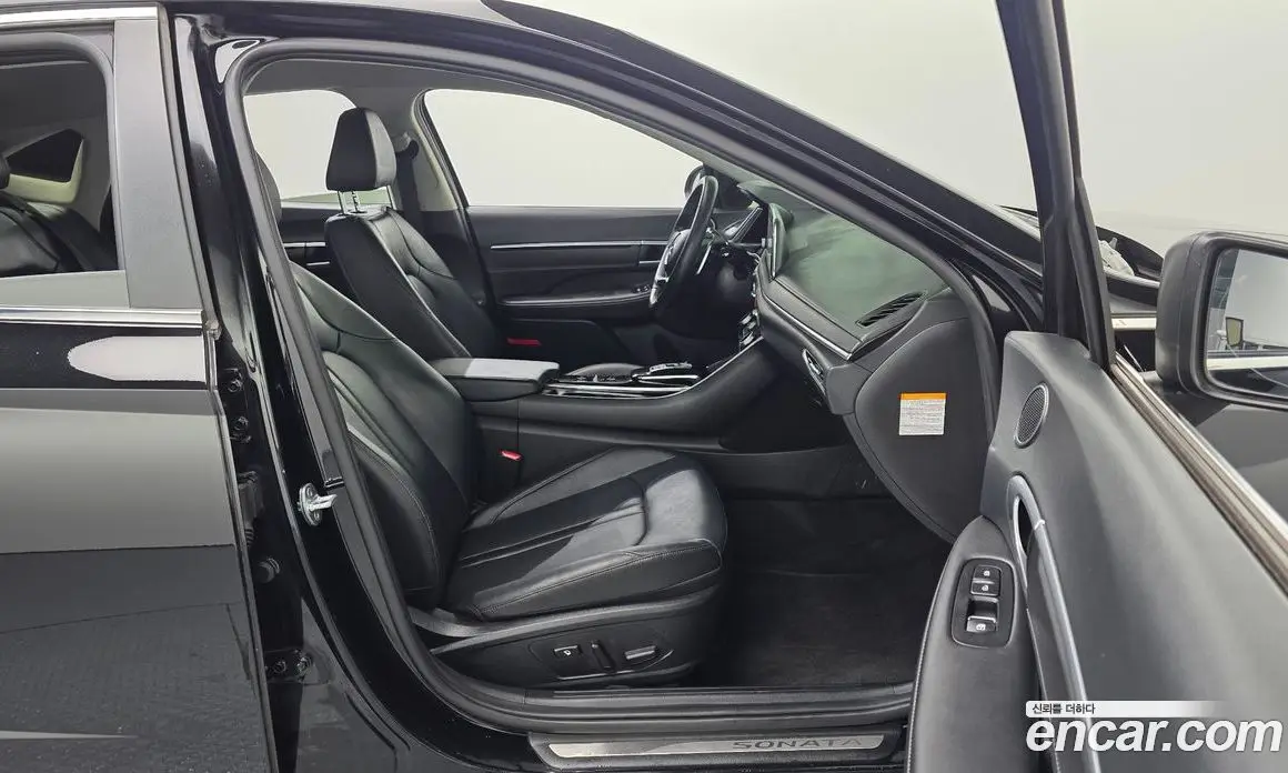 Hyundai Sonata 2022 2.0 автомат (гидро), фото 16