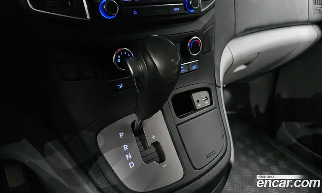 Hyundai Starex 2019 2.5 автомат (гидро), миниатюра 12