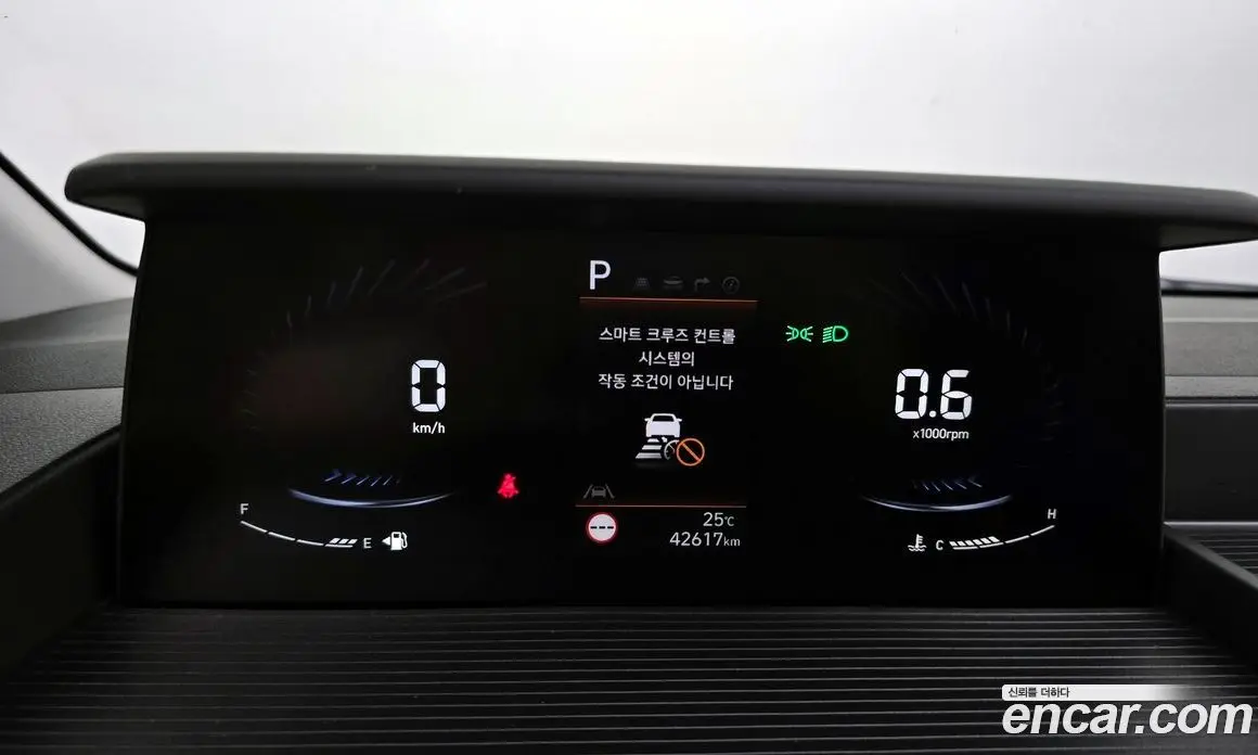 Hyundai Staria 2023 3.5 автомат (гидро), фото 11