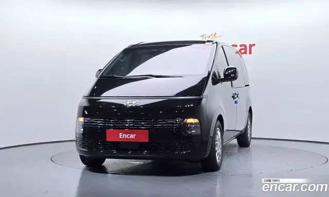 Hyundai Staria 2023 3.5 автомат (гидро), миниатюра 3