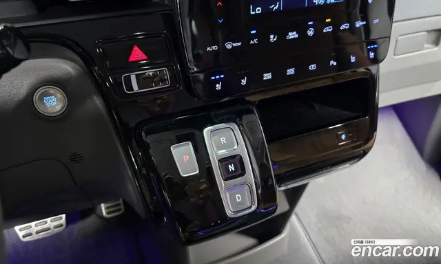 Hyundai Staria 2023 2.2 автомат (гидро), миниатюра 12