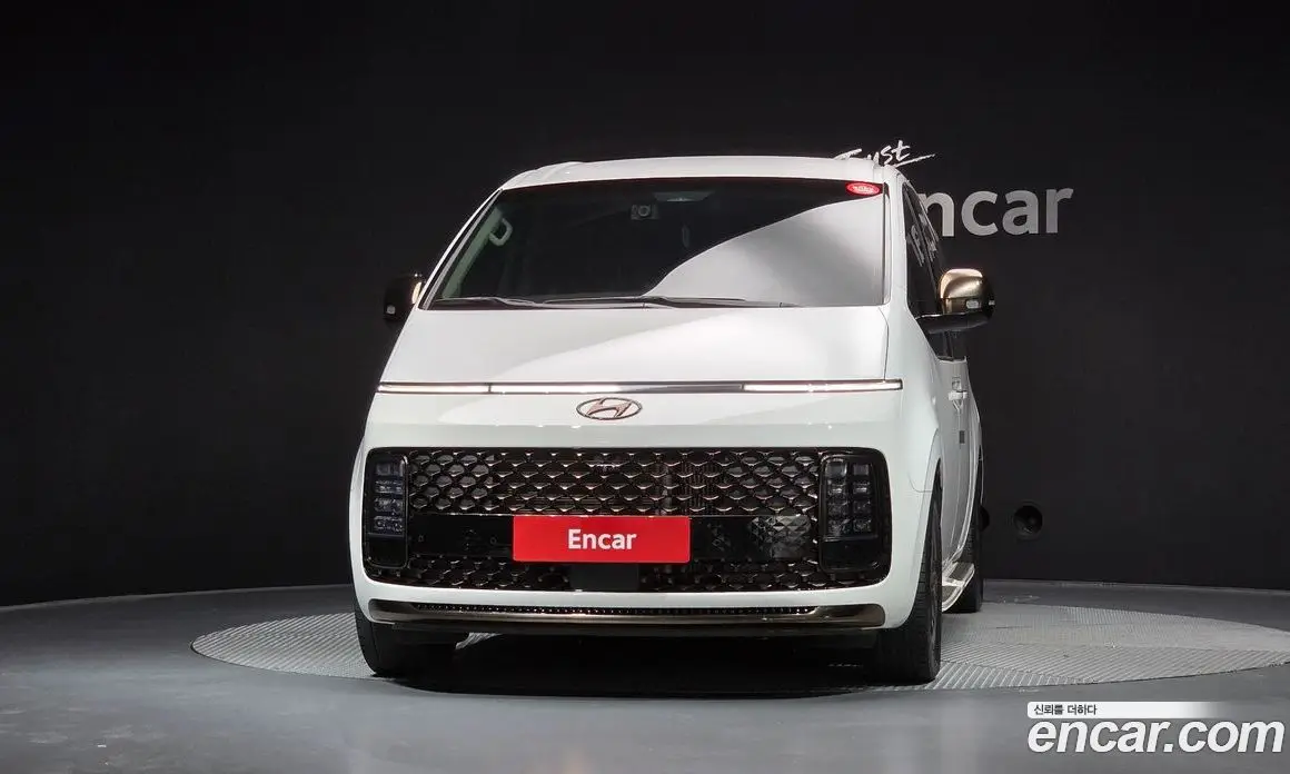 Hyundai Staria 2023 2.2 автомат (гидро), фото 3 Hyundai Staria 2023 2.2 автомат (гидро), фото 3