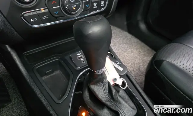 Jeep Cherokee 2022 2.4 автомат (гидро), миниатюра 12