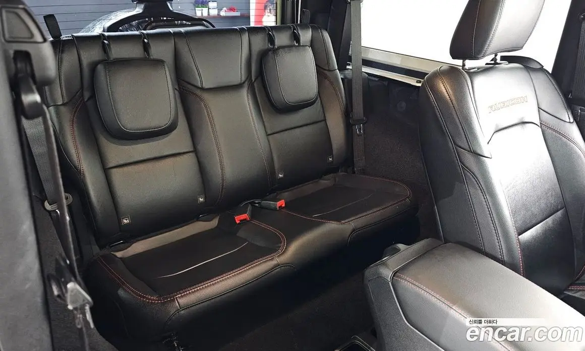 Jeep Wrangler 2020 2.0 автомат (гидро), фото 16 Jeep Wrangler 2020 2.0 автомат (гидро), фото 16