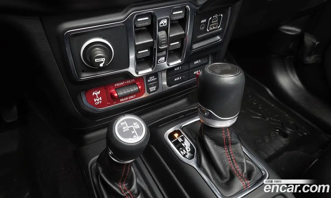 Jeep Wrangler 2022 2.0 автомат (гидро), фото 12 Jeep Wrangler 2022 2.0 автомат (гидро), фото 12