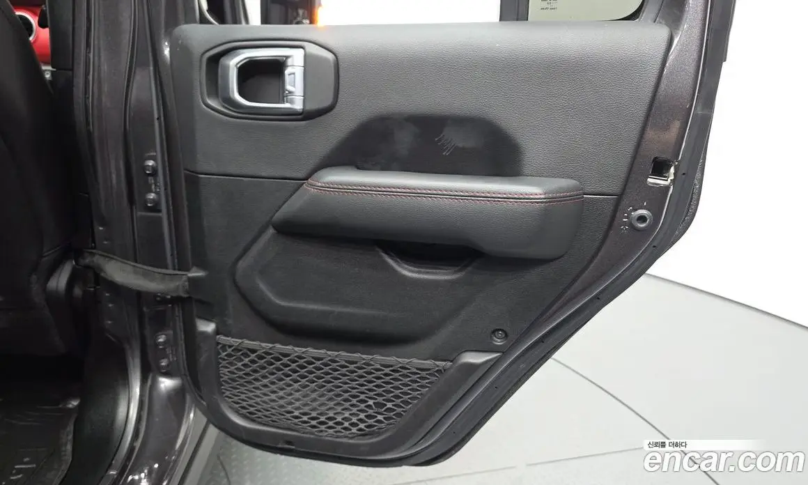 Jeep Wrangler 2022 2.0 автомат (гидро), фото 15 Jeep Wrangler 2022 2.0 автомат (гидро), фото 15