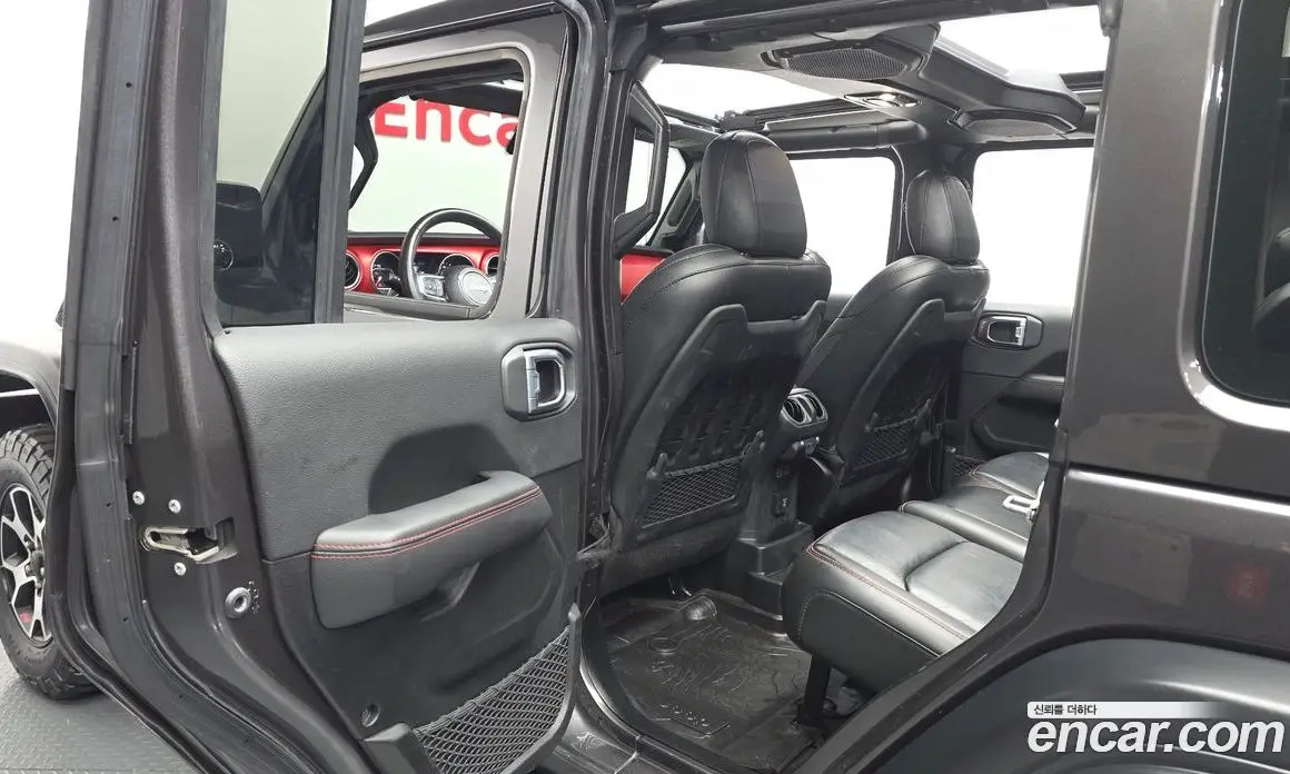 Jeep Wrangler 2022 2.0 автомат (гидро), фото 16 Jeep Wrangler 2022 2.0 автомат (гидро), фото 16
