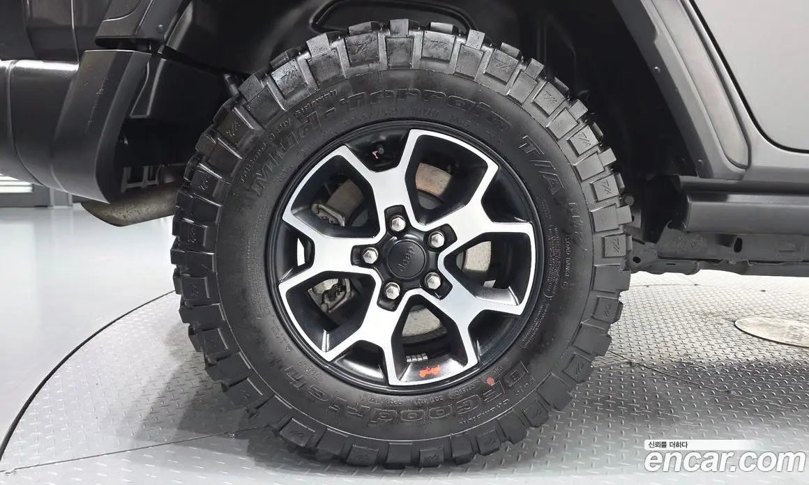 Jeep Wrangler 2022 2.0 автомат (гидро), фото 7 Jeep Wrangler 2022 2.0 автомат (гидро), фото 7