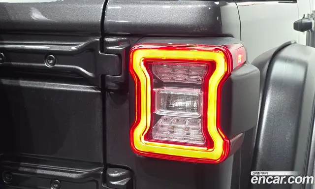 Jeep Wrangler 2022 2.0 автомат (гидро), миниатюра 9 Jeep Wrangler 2022 2.0 автомат (гидро), миниатюра 9