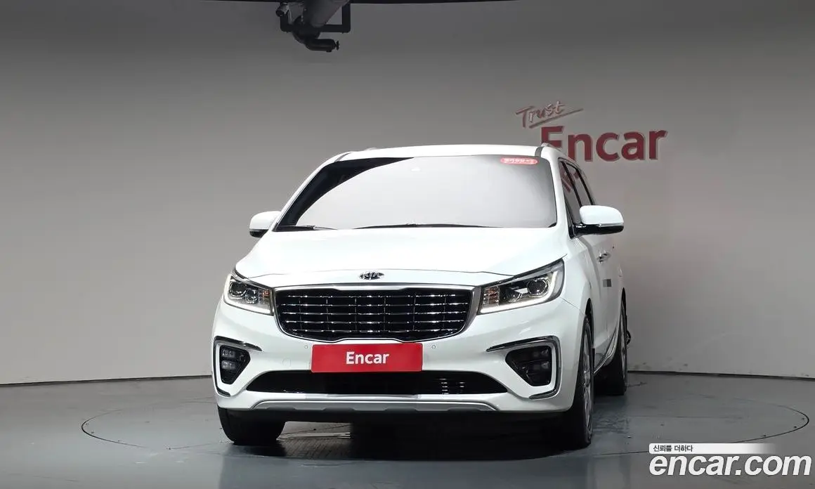Kia Carnival 2018 2.2 автомат (гидро), фото 2 Kia Carnival 2018 2.2 автомат (гидро), фото 2