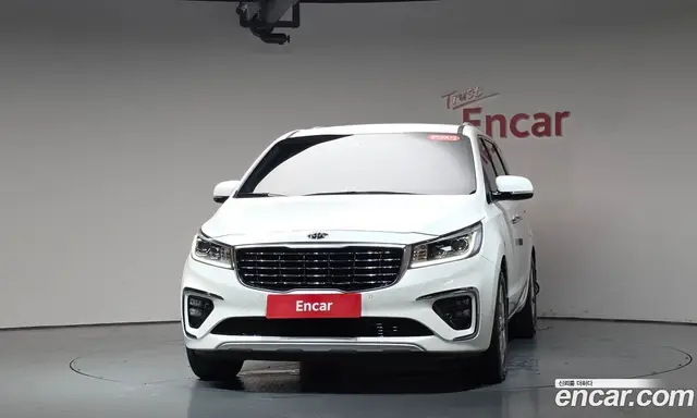 Kia Carnival 2018 2.2 автомат (гидро), миниатюра 2 Kia Carnival 2018 2.2 автомат (гидро), миниатюра 2