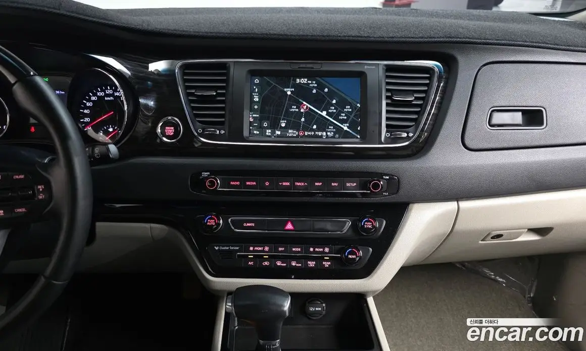 Kia Carnival 2018 2.2 автомат (гидро), фото 18 Kia Carnival 2018 2.2 автомат (гидро), фото 18
