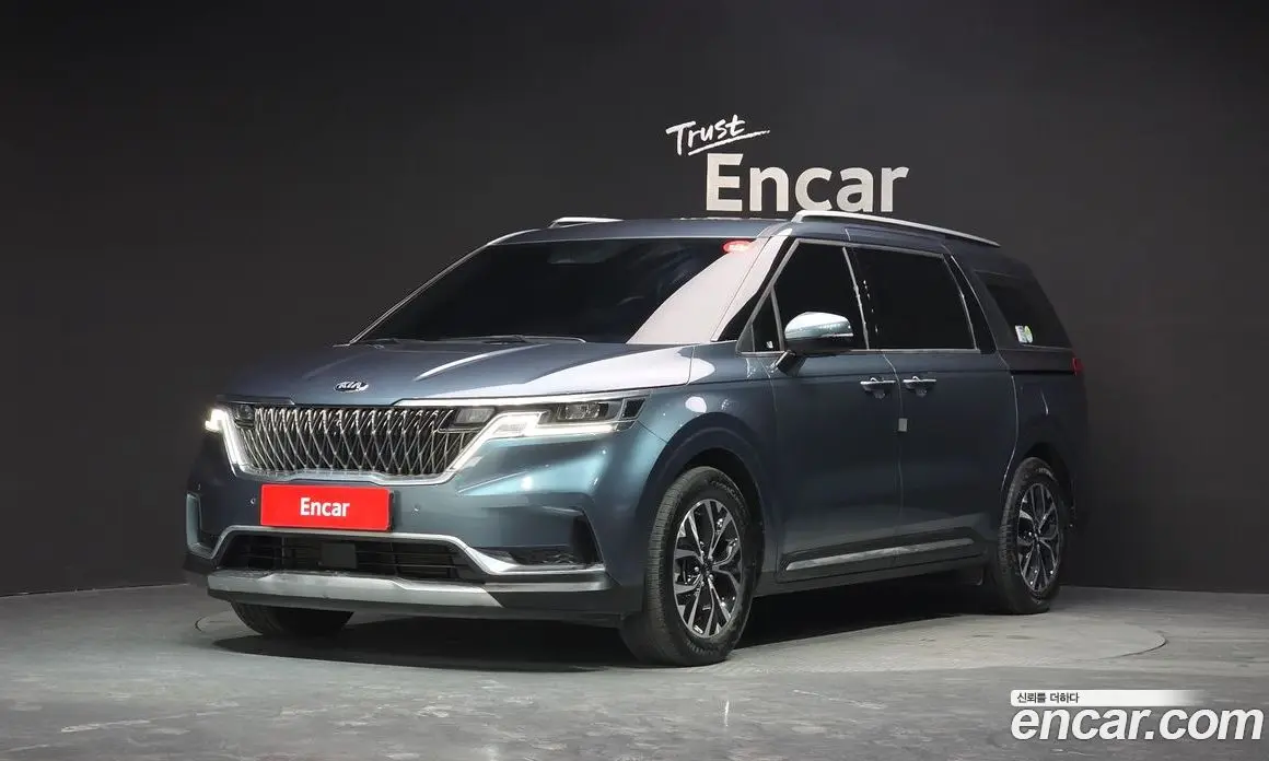 Kia Carnival 2021 3.5 автомат (гидро), фото 1 Kia Carnival 2021 3.5 автомат (гидро), фото 1