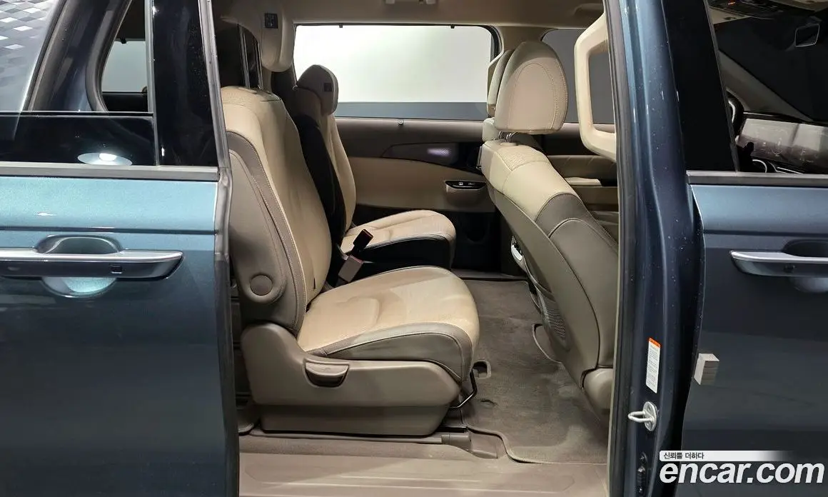 Kia Carnival 2021 3.5 автомат (гидро), фото 18 Kia Carnival 2021 3.5 автомат (гидро), фото 18
