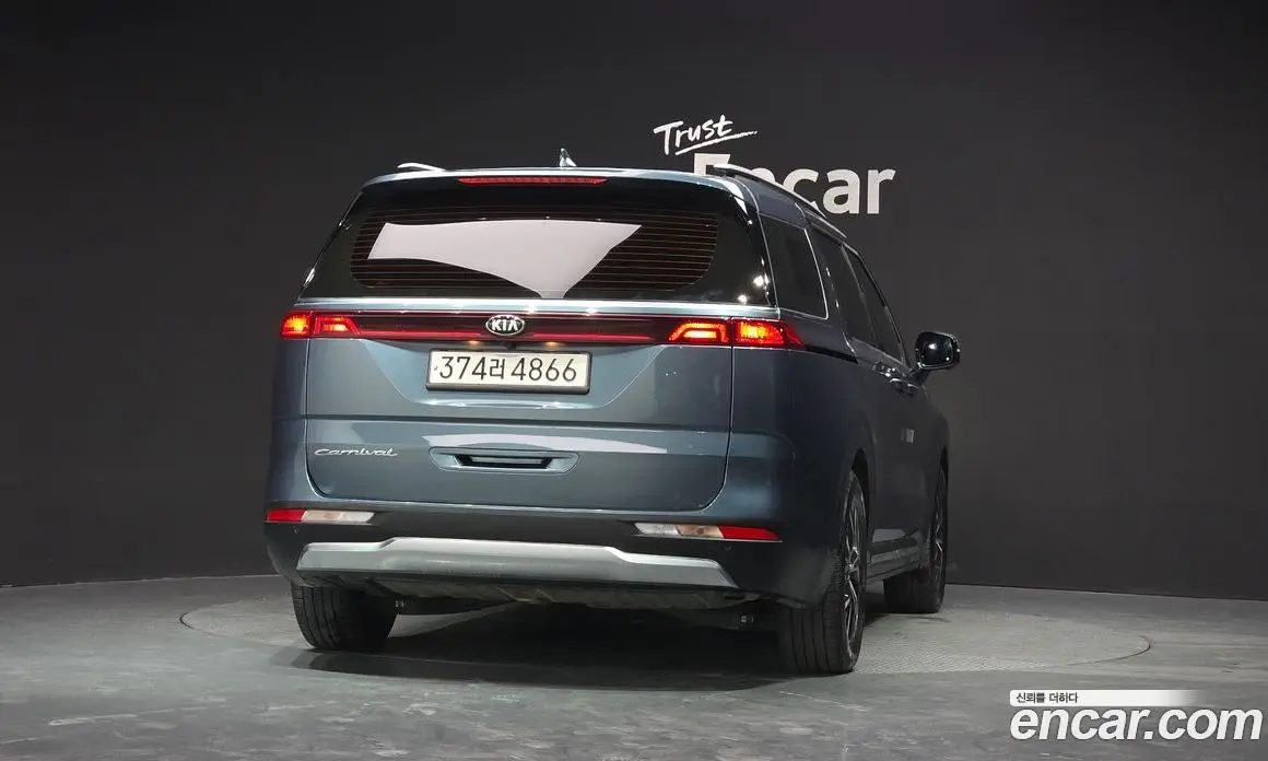 Kia Carnival 2021 3.5 автомат (гидро), фото 4 Kia Carnival 2021 3.5 автомат (гидро), фото 4