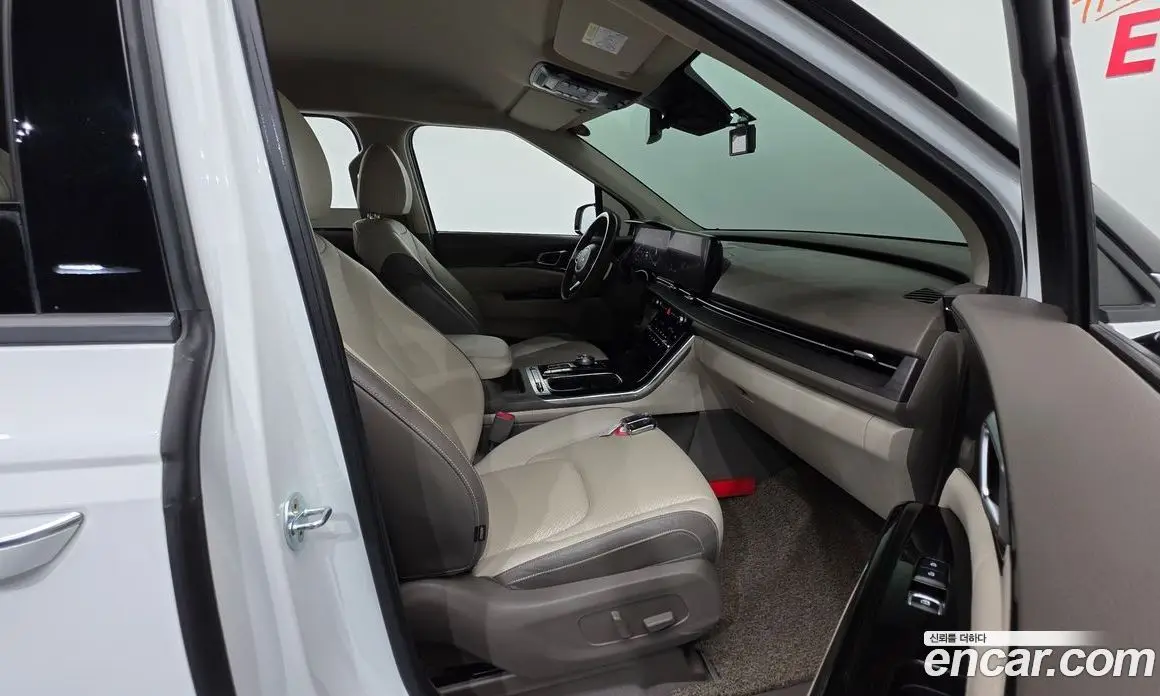 Kia Carnival 2022 3.5 автомат (гидро), фото 10 Kia Carnival 2022 3.5 автомат (гидро), фото 10