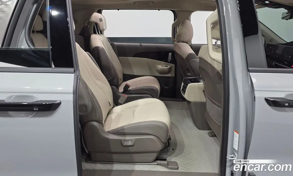 Kia Carnival 2024 3.5 автомат (гидро), фото 17 Kia Carnival 2024 3.5 автомат (гидро), фото 17