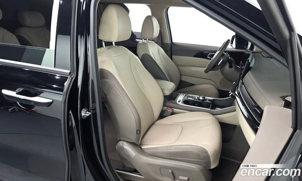 Kia Carnival 2024 3.5 автомат (гидро), фото 15 Kia Carnival 2024 3.5 автомат (гидро), фото 15