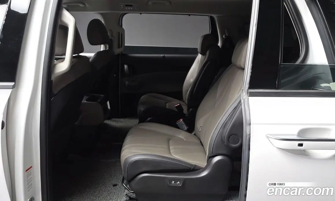 Kia Carnival 2024 2.2 автомат (гидро), фото 16 Kia Carnival 2024 2.2 автомат (гидро), фото 16