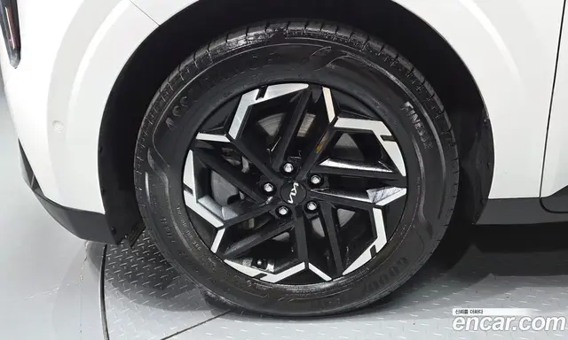 Kia Carnival 2024 2.2 автомат (гидро), миниатюра 5 Kia Carnival 2024 2.2 автомат (гидро), миниатюра 5
