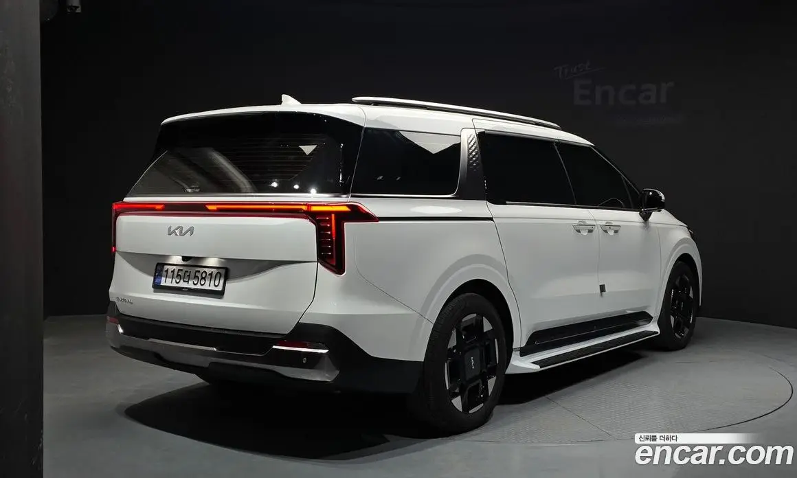 Kia Carnival 2025 2.2 автомат (гидро), фото 2 Kia Carnival 2025 2.2 автомат (гидро), фото 2