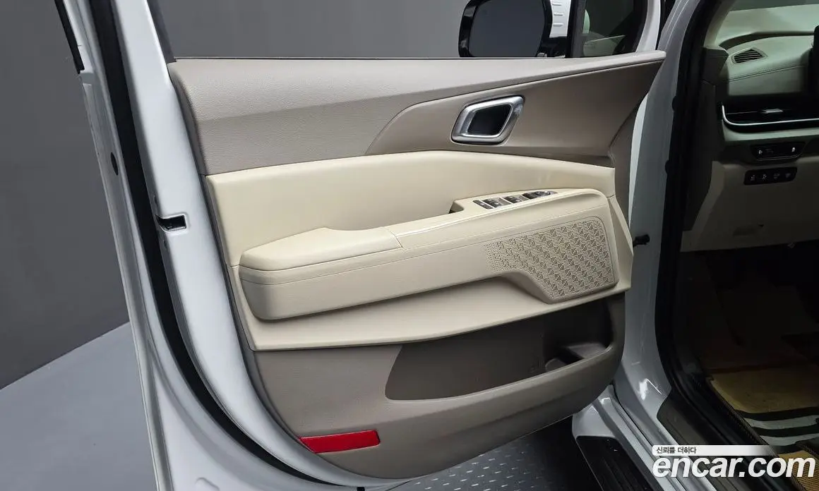Kia Carnival 2025 2.2 автомат (гидро), фото 14 Kia Carnival 2025 2.2 автомат (гидро), фото 14
