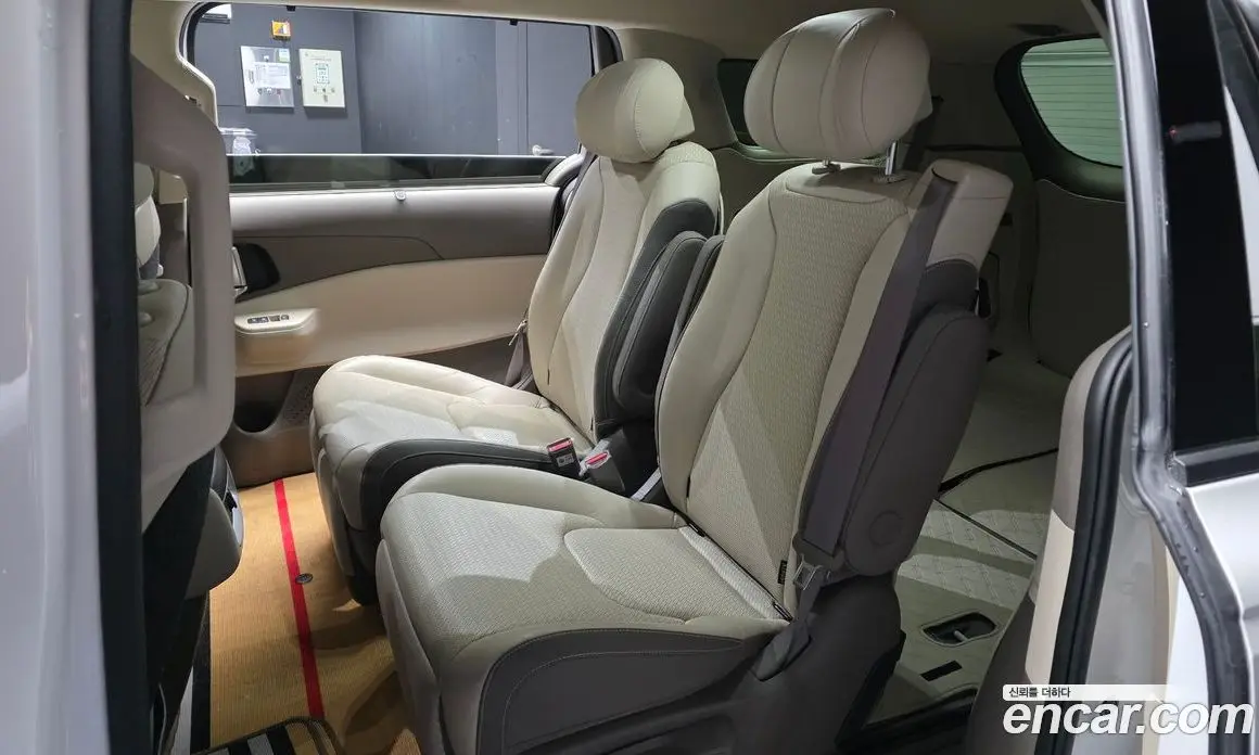 Kia Carnival 2025 2.2 автомат (гидро), фото 16 Kia Carnival 2025 2.2 автомат (гидро), фото 16