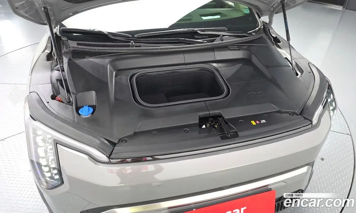 Kia EV3 2024 0.2 автомат (гидро), фото 6 Kia EV3 2024 0.2 автомат (гидро), фото 6