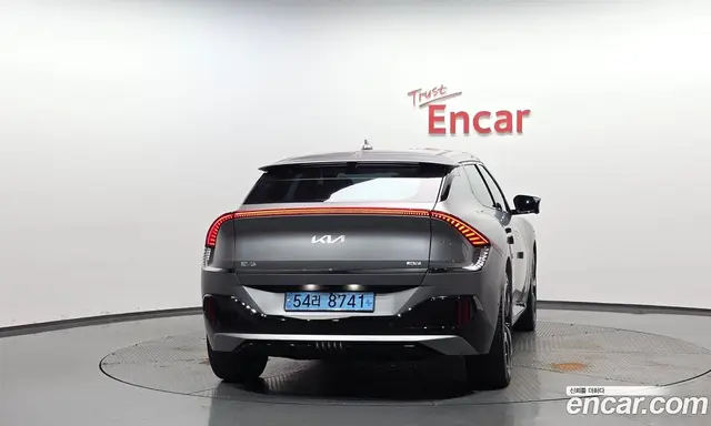 Kia EV6 2022 0.1 автомат (гидро), миниатюра 3