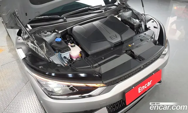 Kia EV6 2022 0.1 автомат (гидро), миниатюра 5