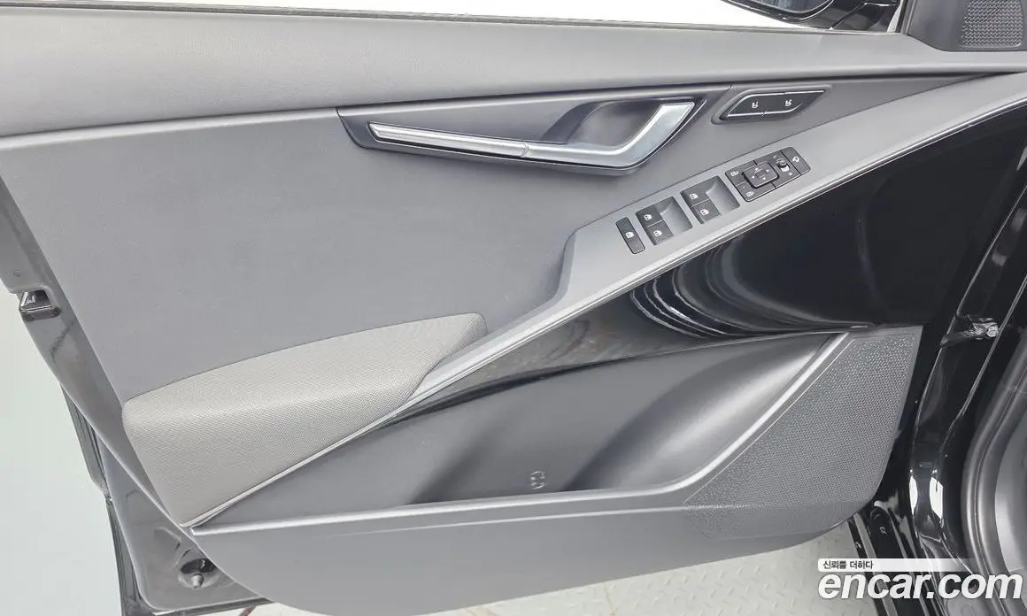 Kia Niro 2023 0.2 автомат (гидро), фото 13