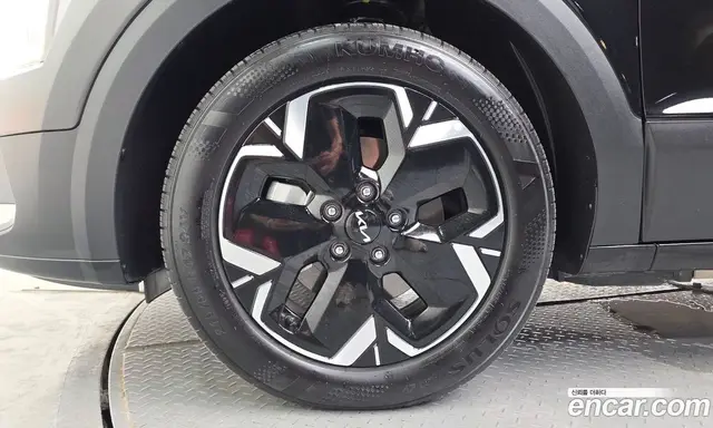 Kia Niro 2023 0.2 автомат (гидро), миниатюра 4