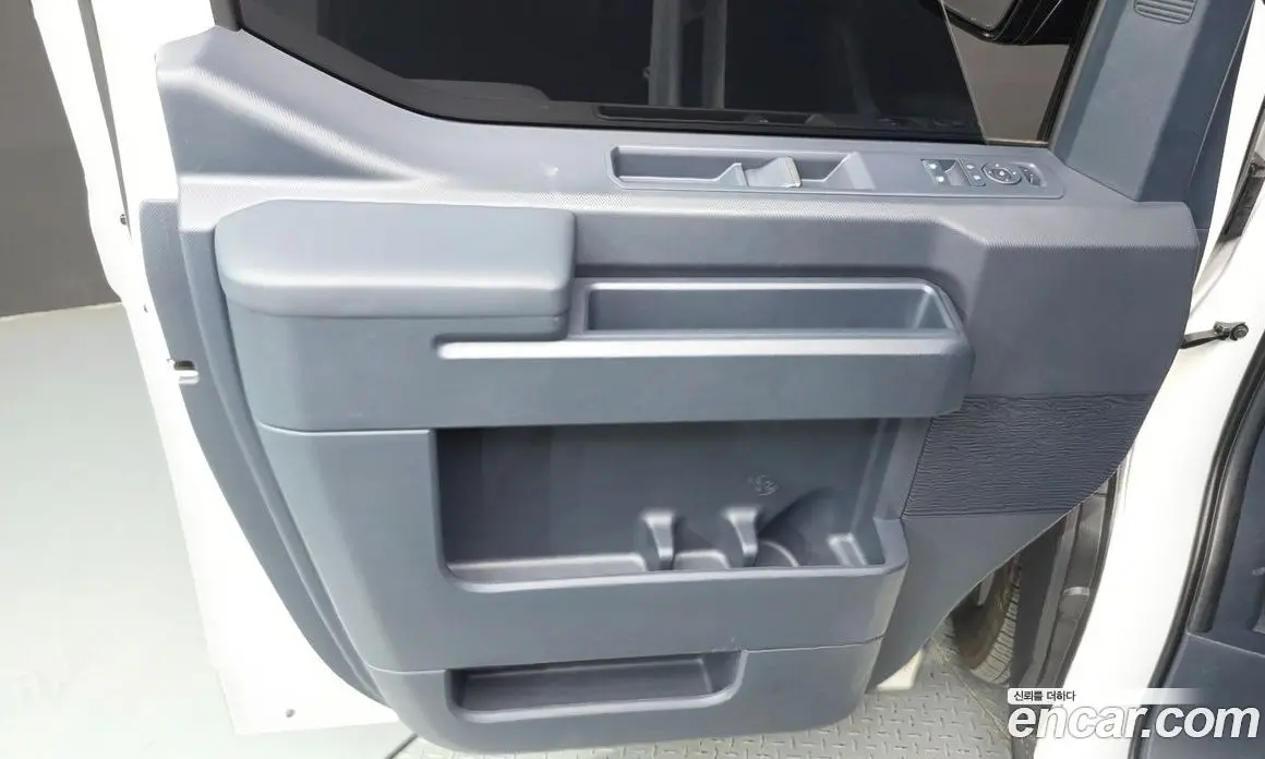 Kia PV5 2025 0.2 автомат (гидро), фото 15
