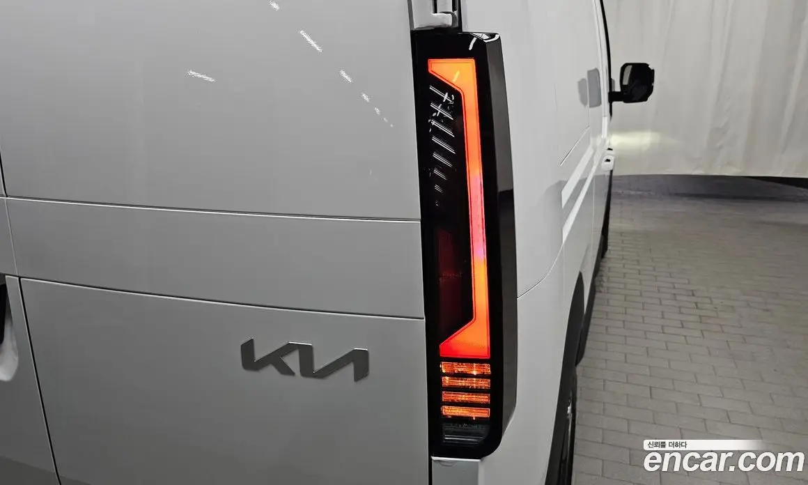 Kia PV5 2026 0.2 автомат (гидро), фото 8