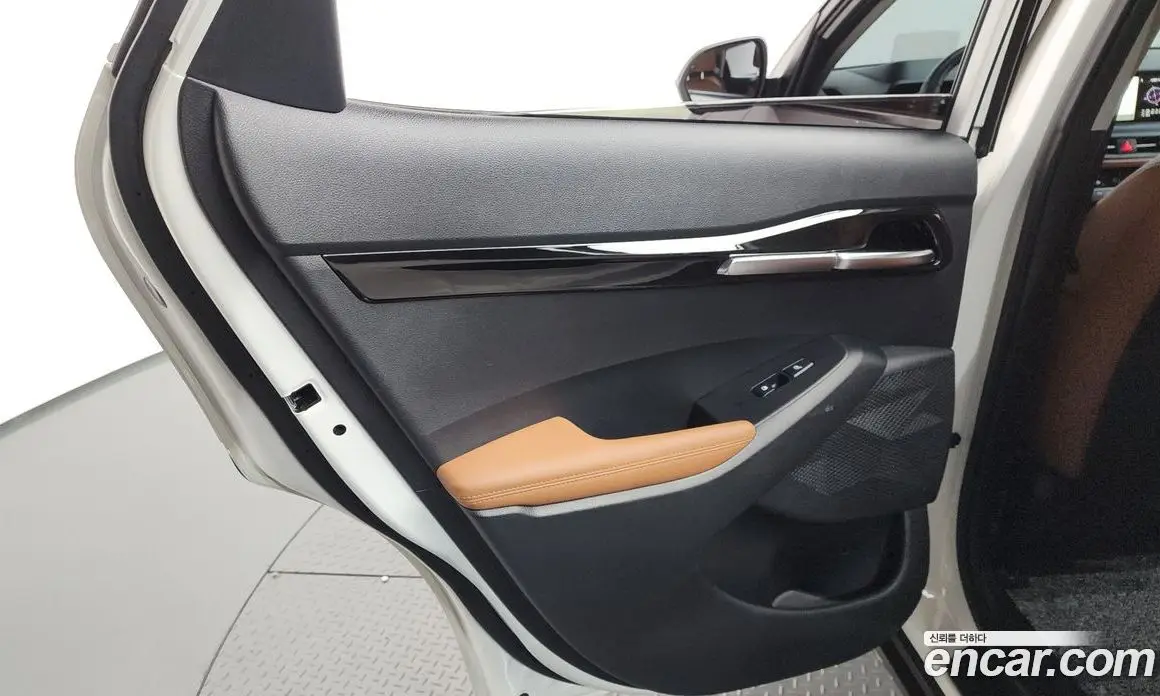 Kia Seltos 2023 1.6 автомат (гидро), фото 15 Kia Seltos 2023 1.6 автомат (гидро), фото 15