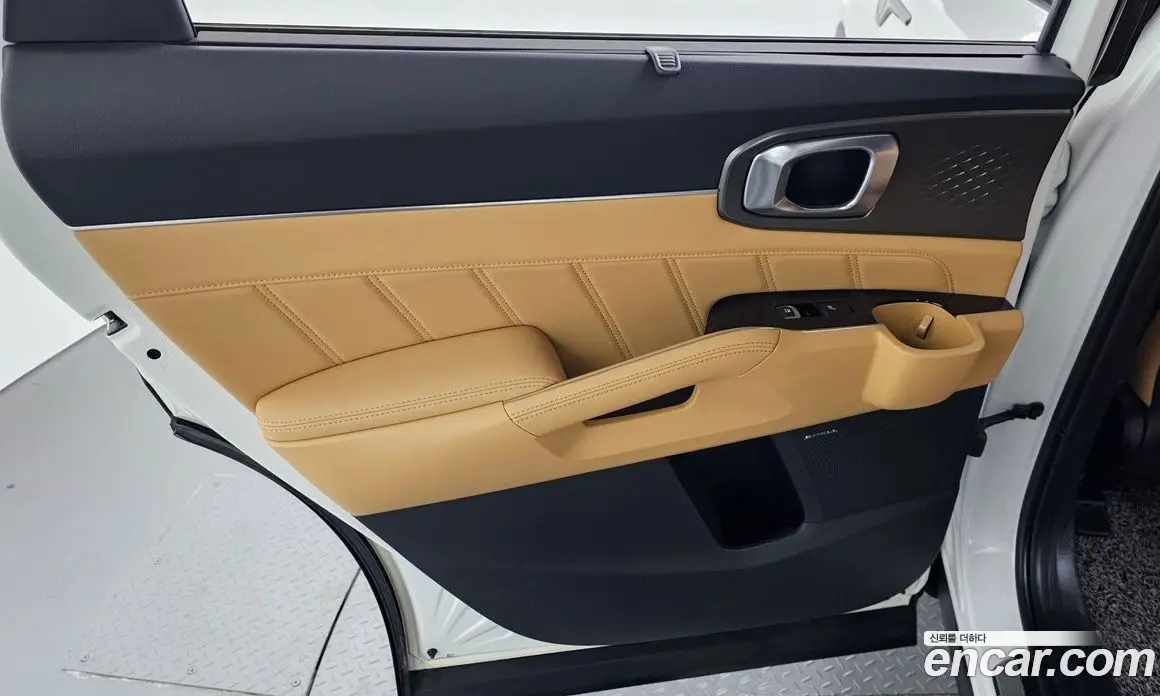 Kia Sorento 2023 1.6 автомат (гидро), фото 15