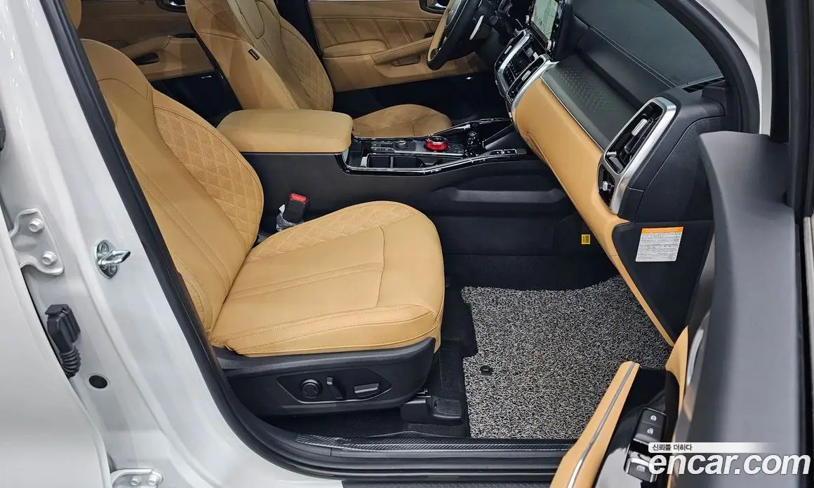 Kia Sorento 2023 1.6 автомат (гидро), фото 16