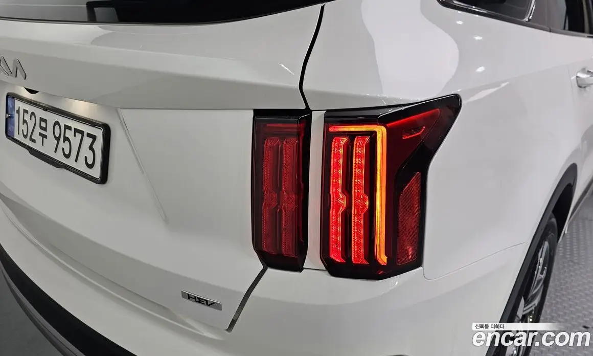 Kia Sorento 2023 1.6 автомат (гидро), фото 9