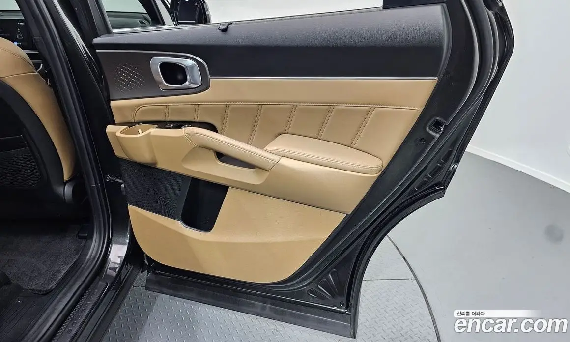 Kia Sorento 2024 1.6 автомат (гидро), фото 15