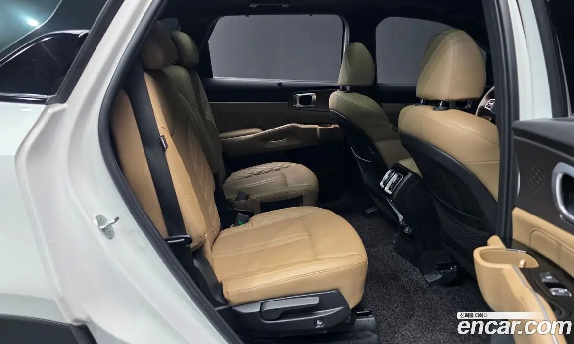 Kia Sorento 2024 2.5 автомат (гидро), фото 18 Kia Sorento 2024 2.5 автомат (гидро), фото 18