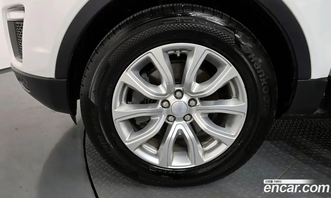 Land Rover Range Rover Evoque 2018 2.0 автомат (гидро), фото 5 Land Rover Range Rover Evoque 2018 2.0 автомат (гидро), фото 5