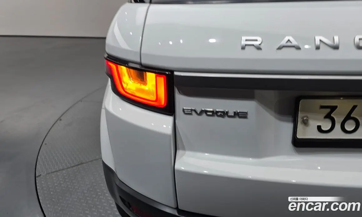 Land Rover Range Rover Evoque 2018 2.0 автомат (гидро), фото 9 Land Rover Range Rover Evoque 2018 2.0 автомат (гидро), фото 9